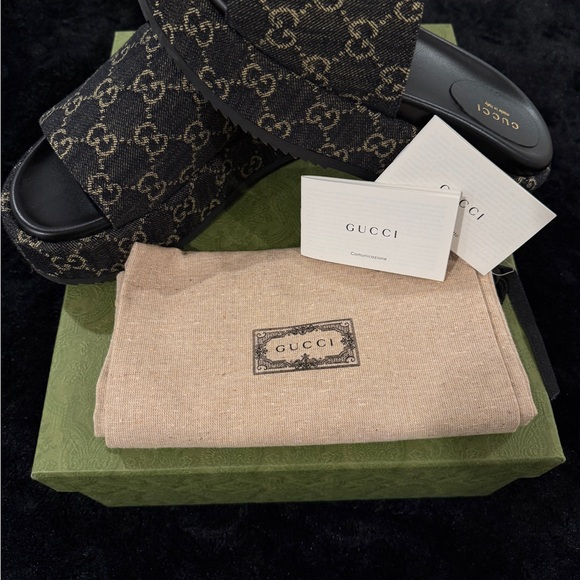 Gucci Angelina Platform Sandal - Picture 1 of 9